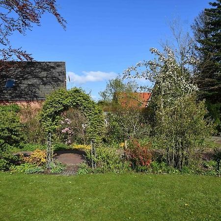Unser Traumhaus Mit Wunderschoenem Garten Aurich Exterior photo